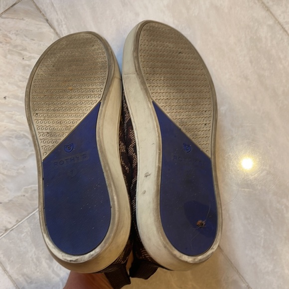 Rothy’s Chelsea Sneaker Leopard Print - Picture 7 of 9